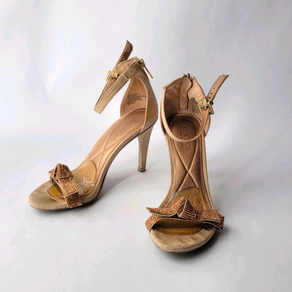 🛍3 for $30 Kenneth Cole Nude Suede Stiletto Sz 6